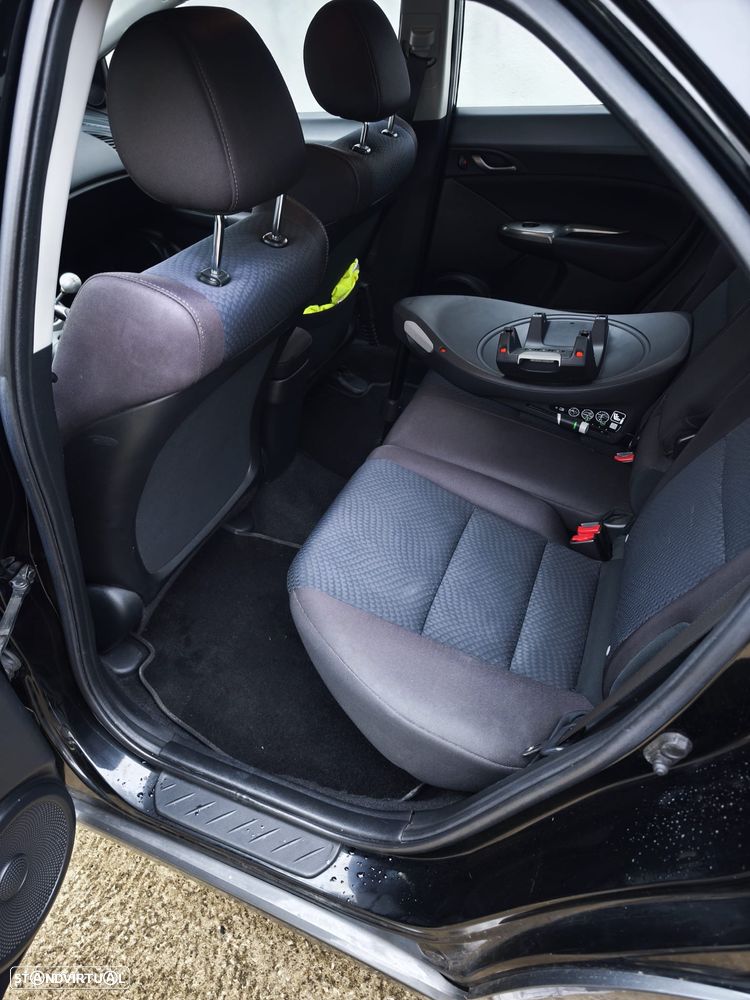 Honda Civic 1.8 Elegance - 19