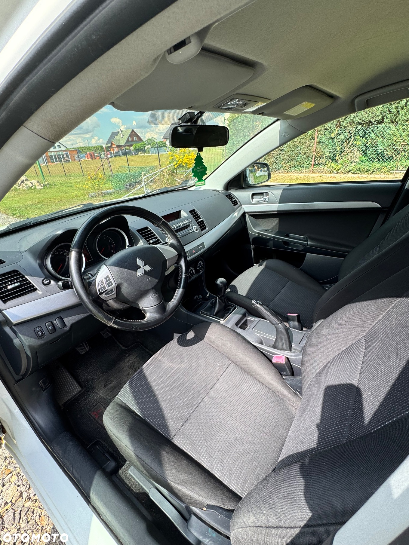 Mitsubishi Lancer 1.5 - 11