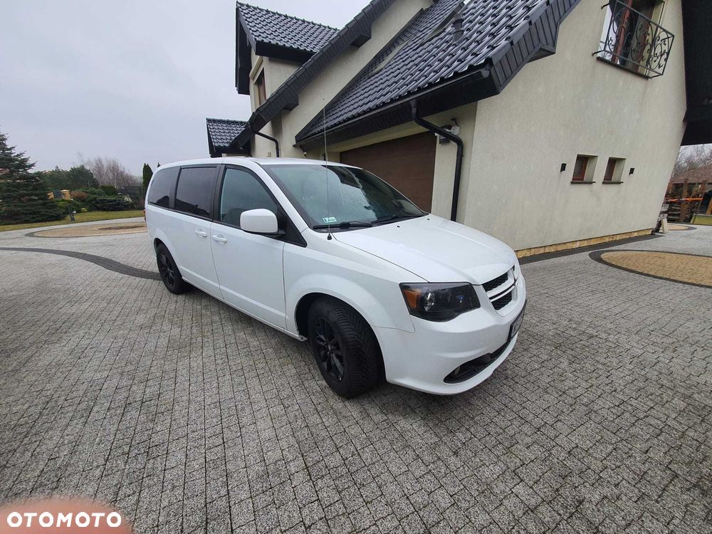 Dodge Grand Caravan - 6