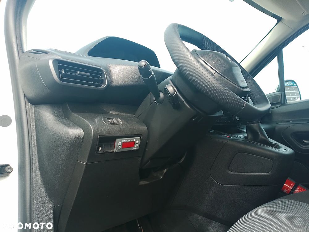 Peugeot Partner Proace Berlingo Combo Doblo L2 Izoterma Chłodnia Salon PL półka Inox 3 osoby - 24
