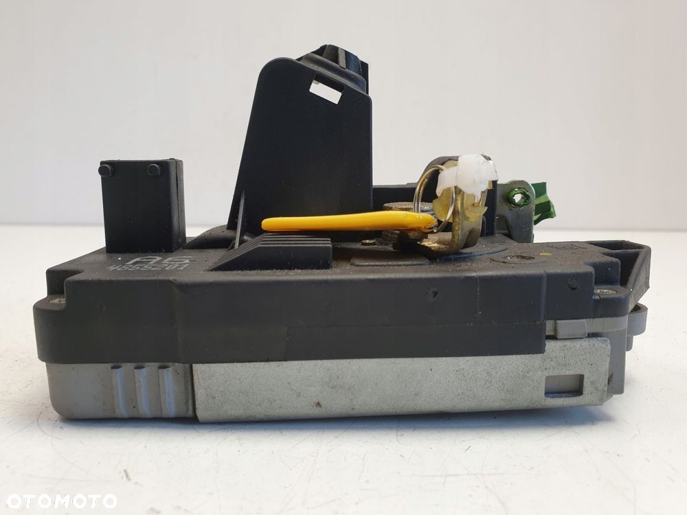 Saab 9-5 lift ZAMEK DRZWI Prawy tył 4855201 - 2