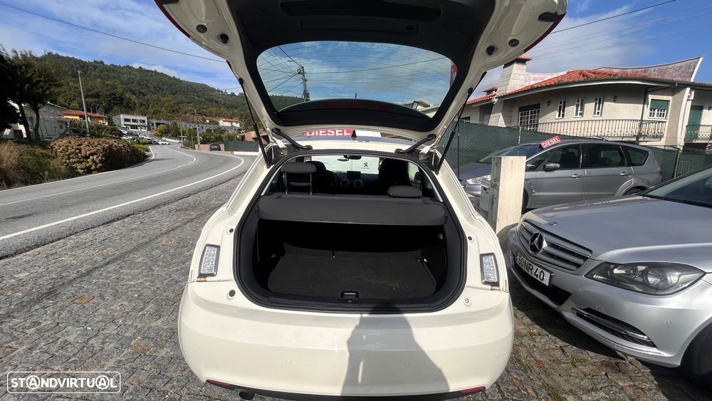 Audi A1 1.6 TDI S line edition m. S line Sport Pack - 9