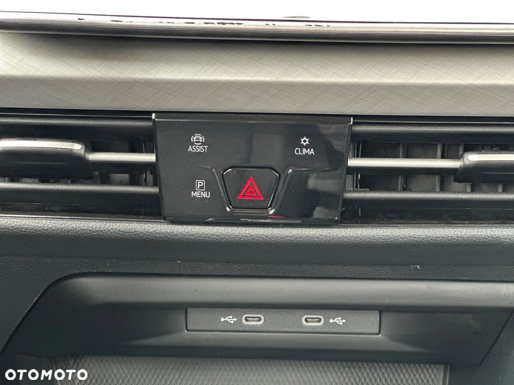 Volkswagen Golf 1.5 eTSI mHEV Life DSG - 16