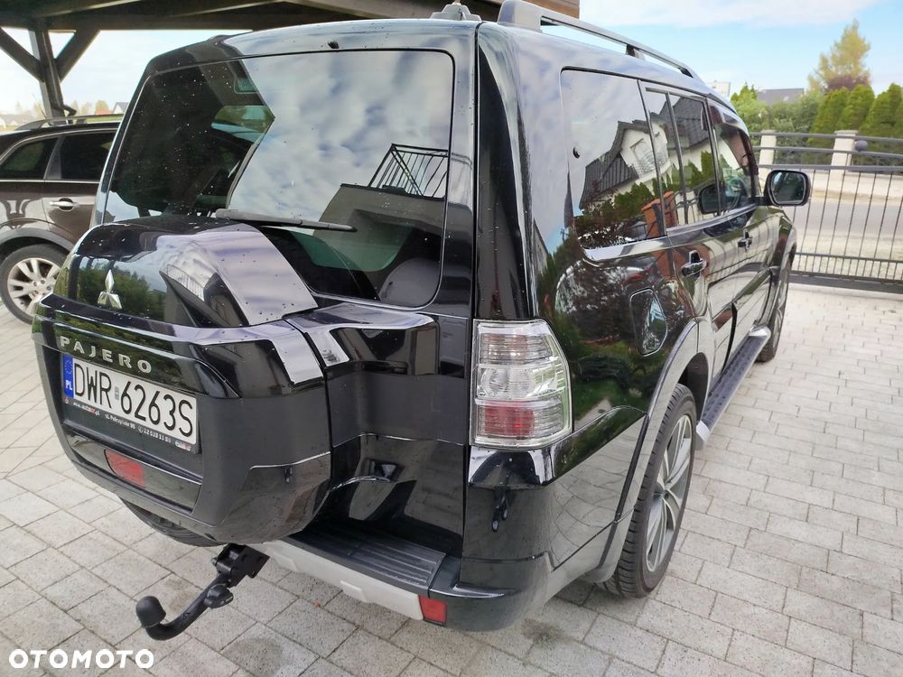 Mitsubishi Pajero - 12