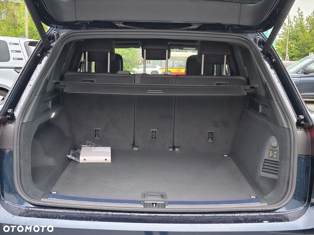 Volkswagen Touareg - 9
