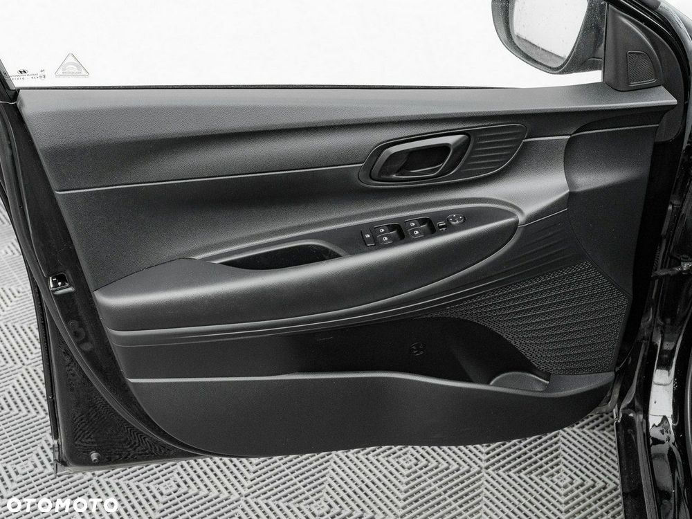 Hyundai i20 1.2 Pure - 11