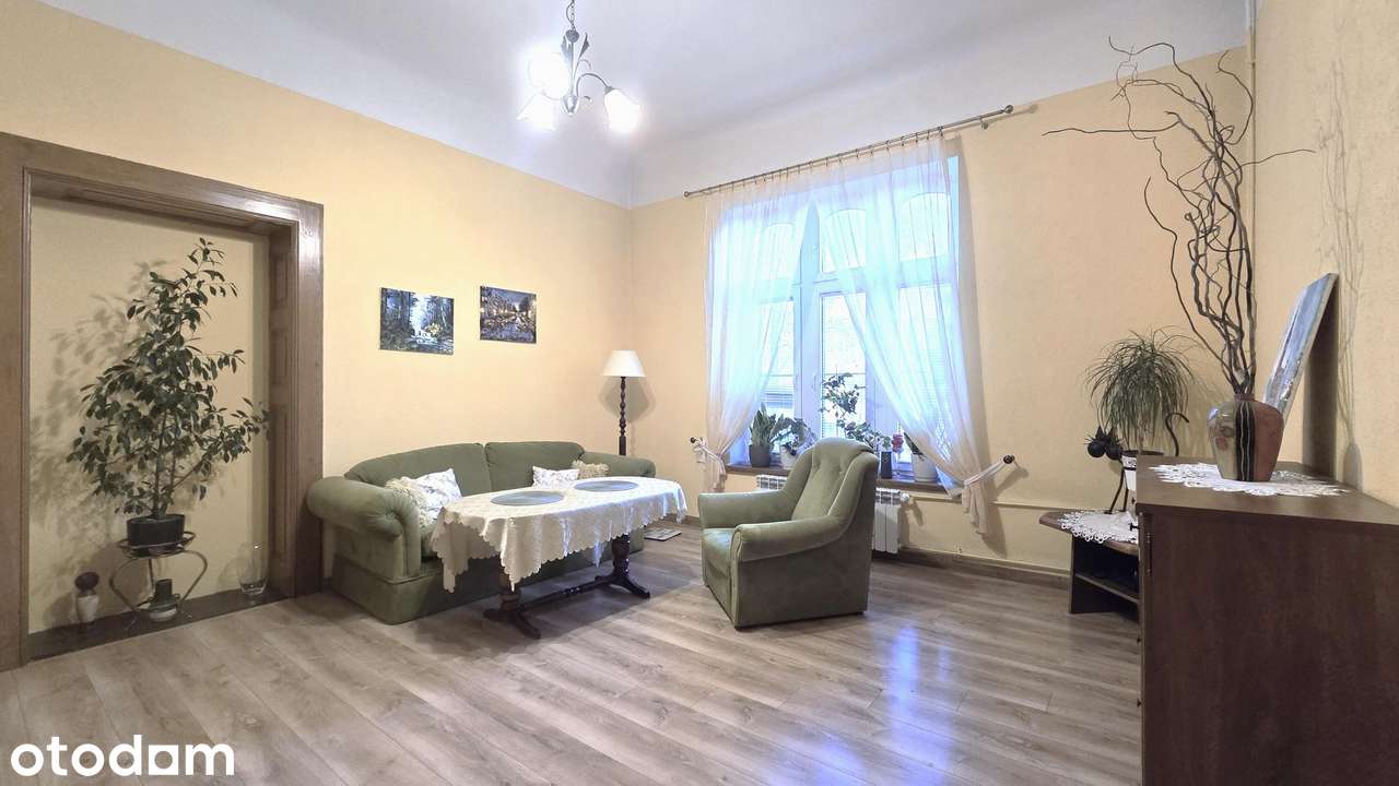 Eklektyczne mieszkanie w zabytkowej willi !