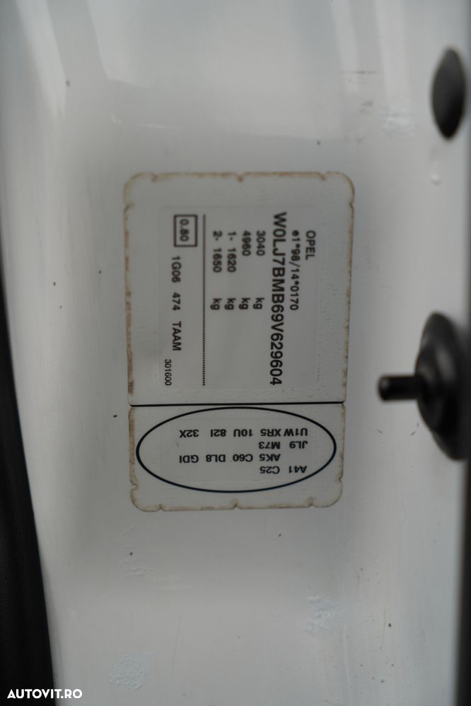 Opel VIVARO / MICROBUZ / 9 LOCURI / REVIZUIT / - 38