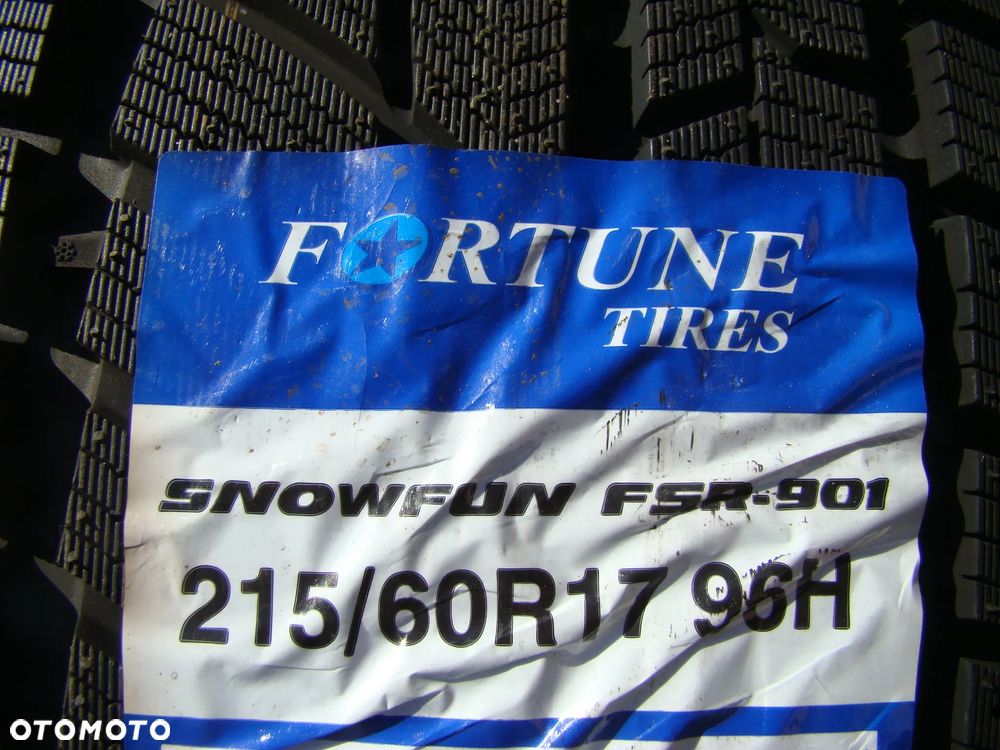 a494 5x114,3 Dacia Duster 7Jx17 et40 opony zimowe niemontowane 215/60 R17 - 8