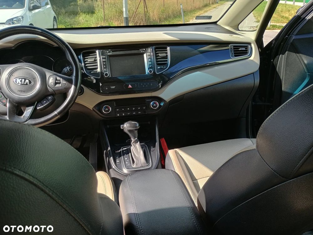Kia Carens 1.7 CRDi XL 7os - 6