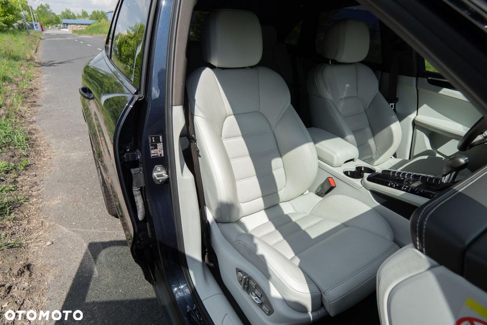 Porsche Macan Standard - 16