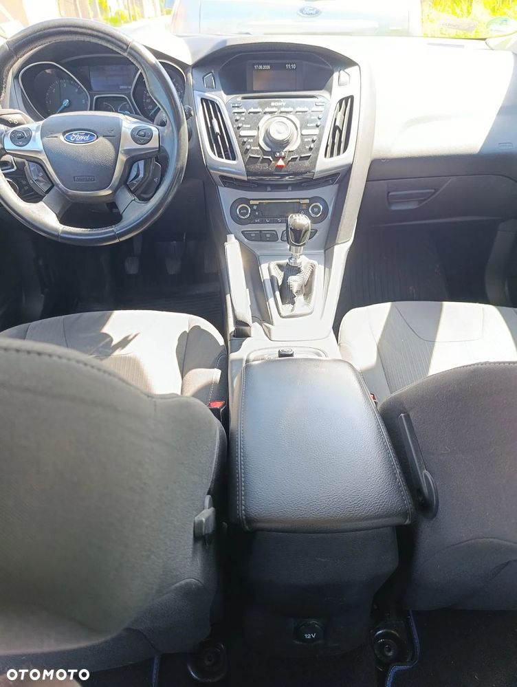 Ford Focus 1.6 TDCi DPF Start-Stopp-System Titanium - 10