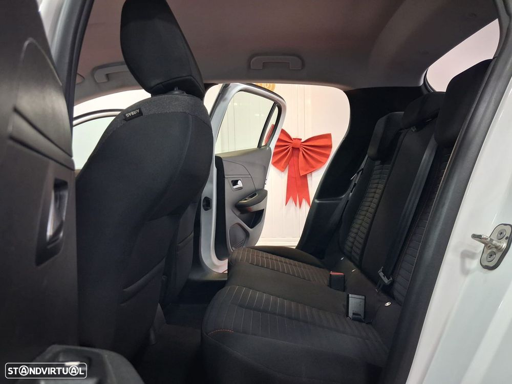 Peugeot 208 1.2 PureTech Active - 14