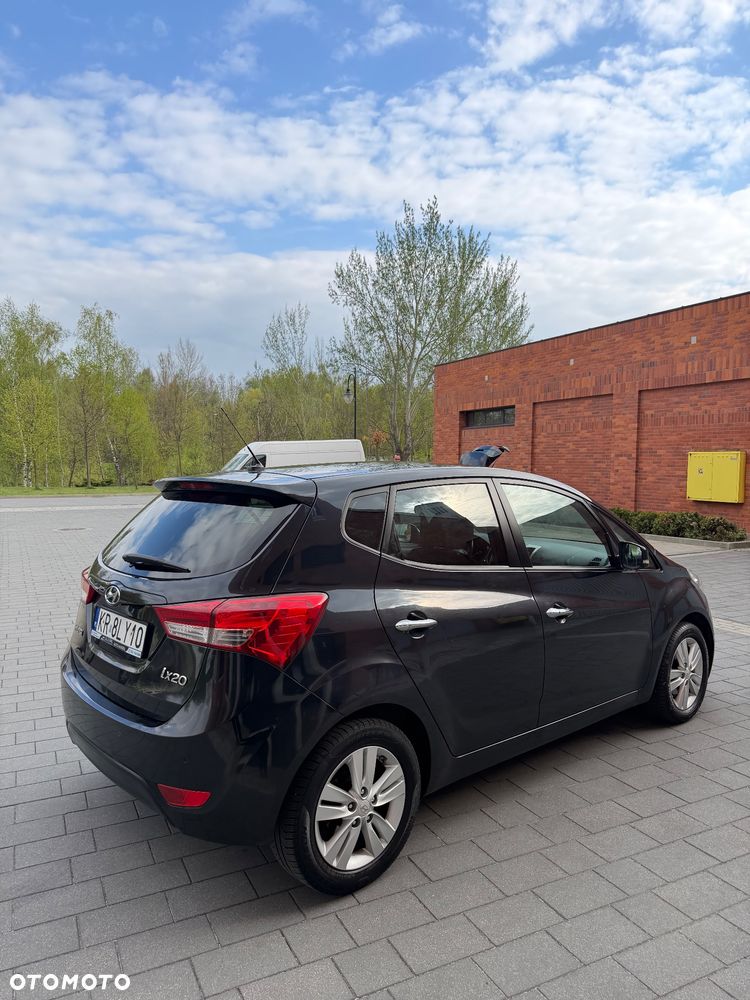 Hyundai ix20 1.4 Classic + - 18