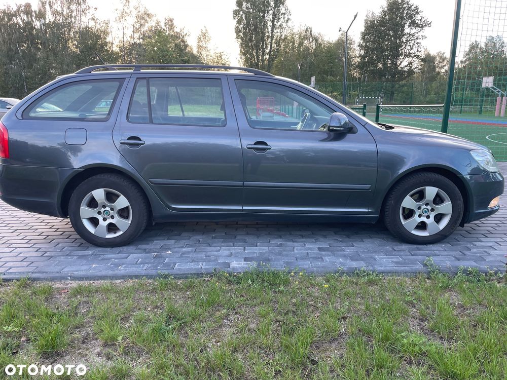 Skoda Octavia 2.0 TDI Ambiente - 2