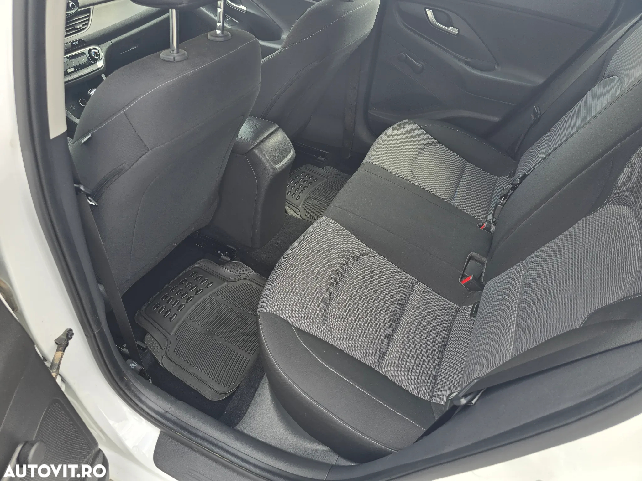 Hyundai i30 1.5 110CP 5DR M/T Comfort - 9