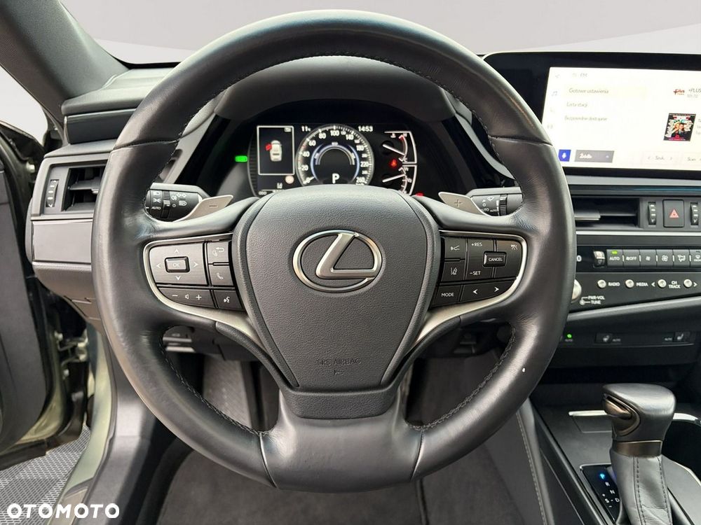 Lexus ES - 14