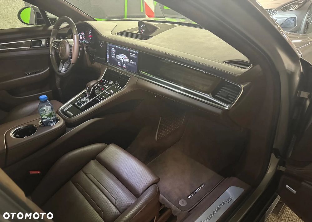 Porsche Panamera - 13