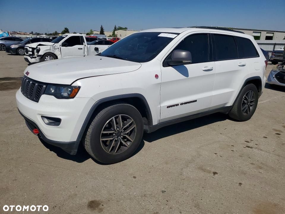 Jeep Grand Cherokee - 1