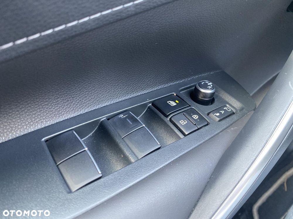 Toyota Corolla 1.8 Hybrid Style - 25