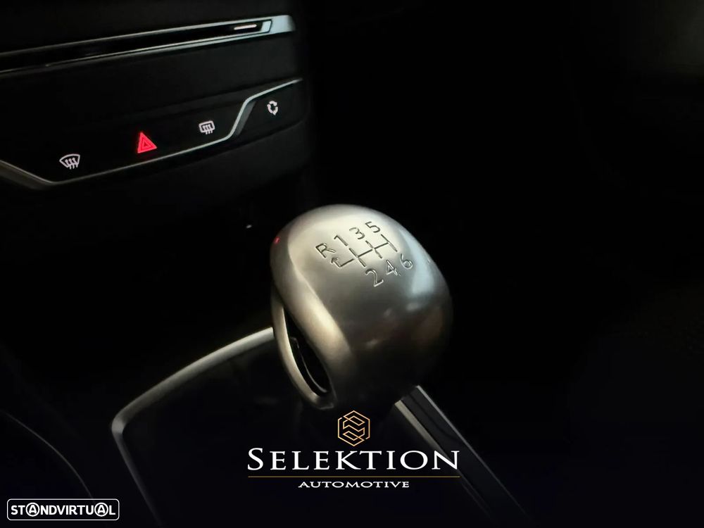 Peugeot 308 1.2 PureTech GT Line - 15