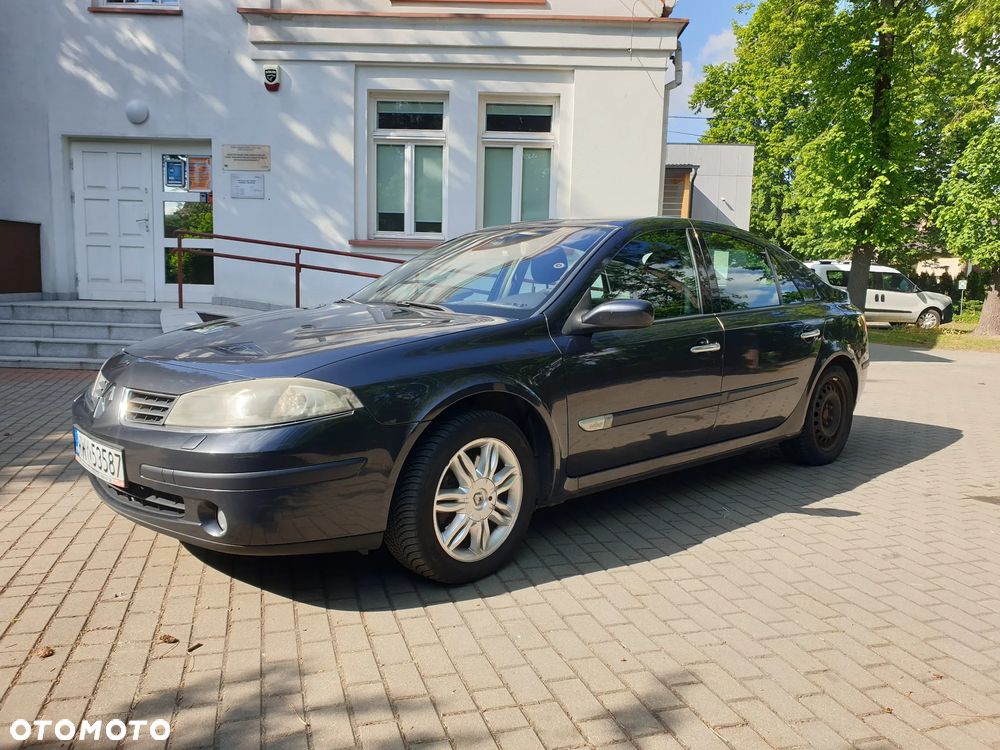 Renault Laguna 2.0 dCi Initiale - 1