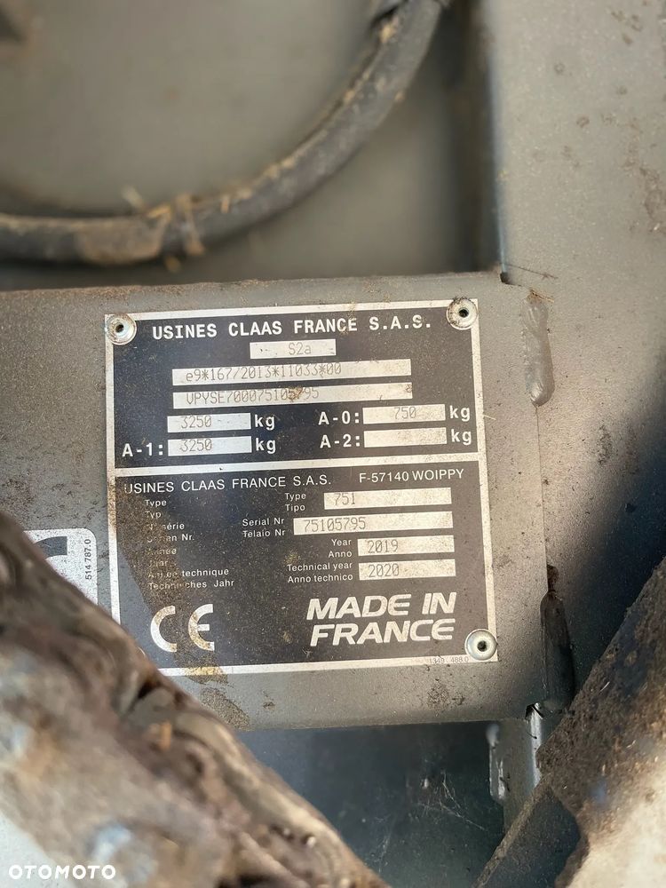 Claas Variant 460 RC - 13