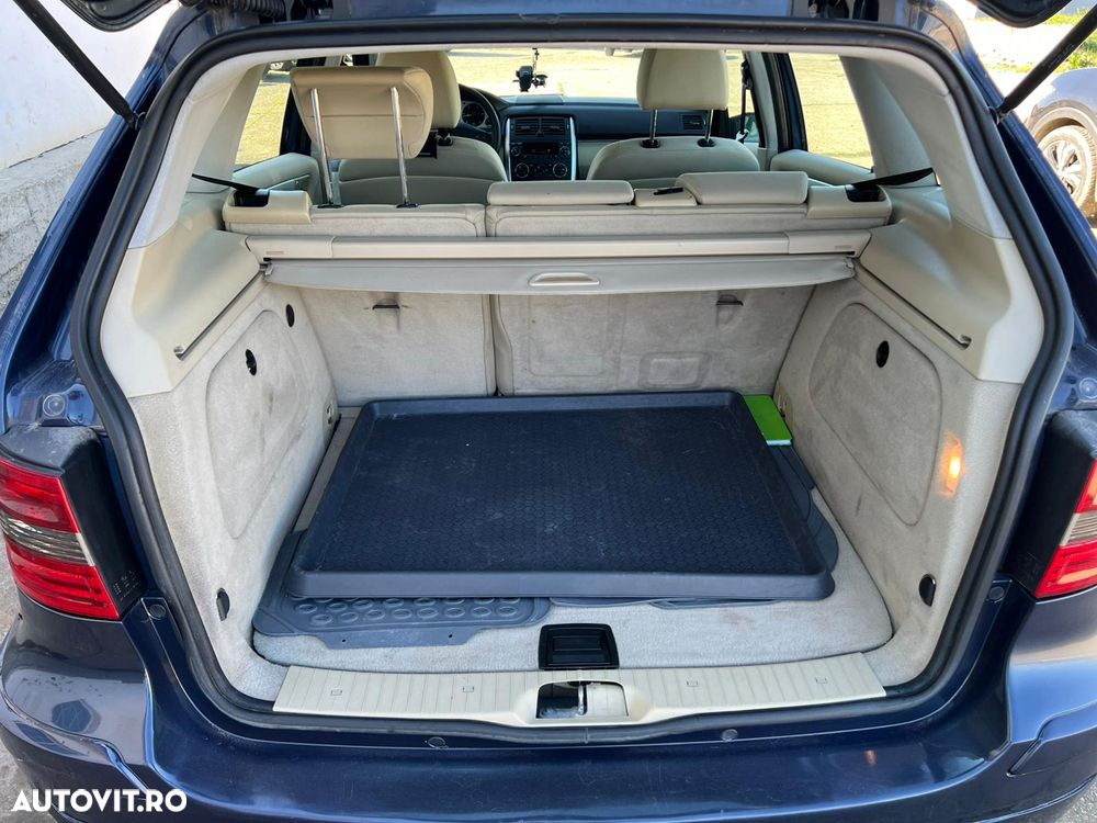 Mercedes-Benz B 180 - 15