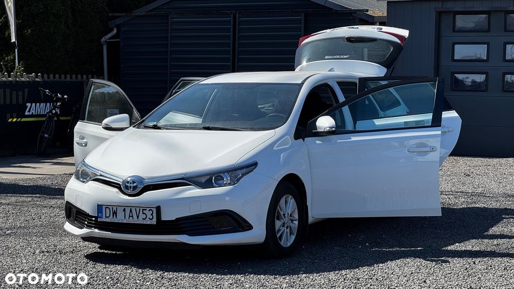 Toyota Auris - 9