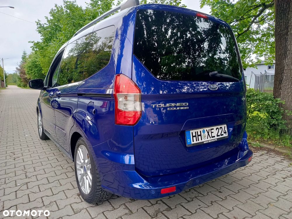 Ford Tourneo Courier 1.0 EcoBoost Titanium - 12