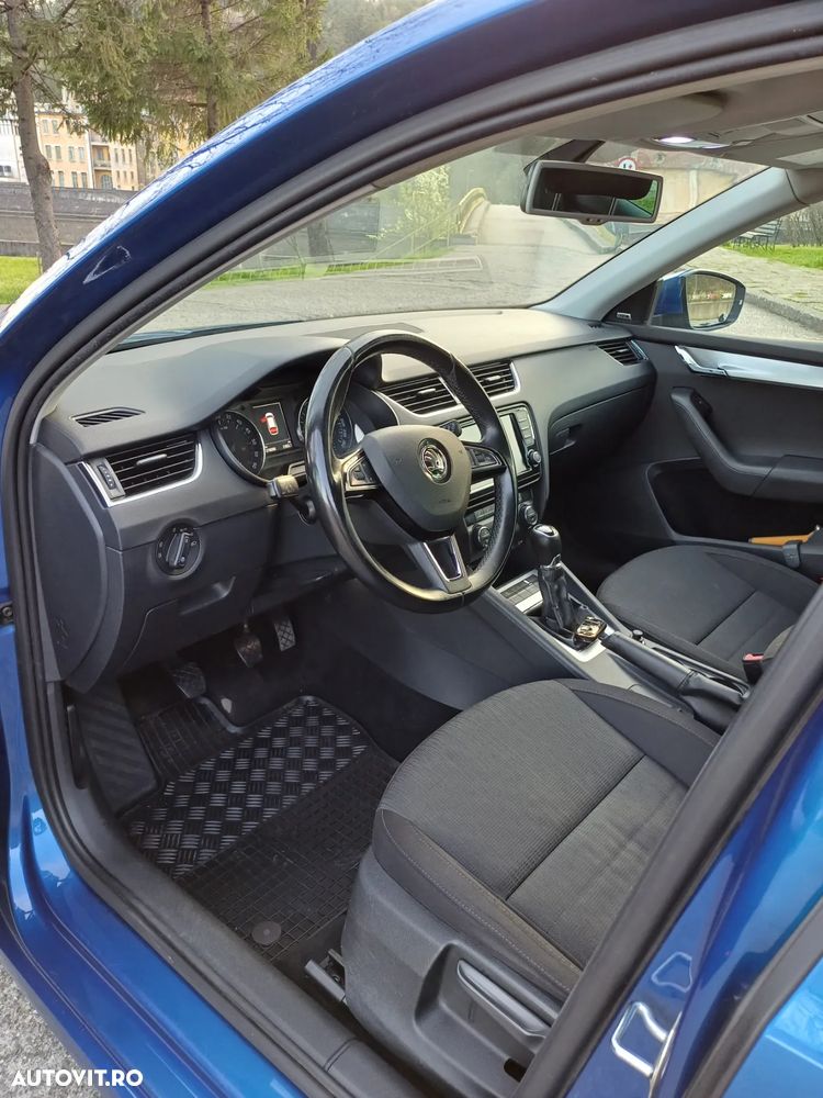 Skoda Octavia 2.0 TDI STYLE - 14