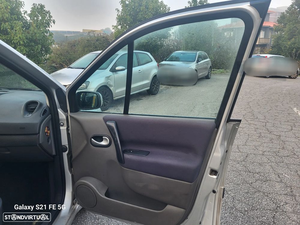 Renault Scénic 1.5 dCi Dynamique - 11