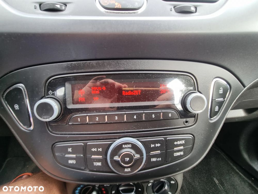 Opel Corsa 1.2 16V Edition / Active - 29