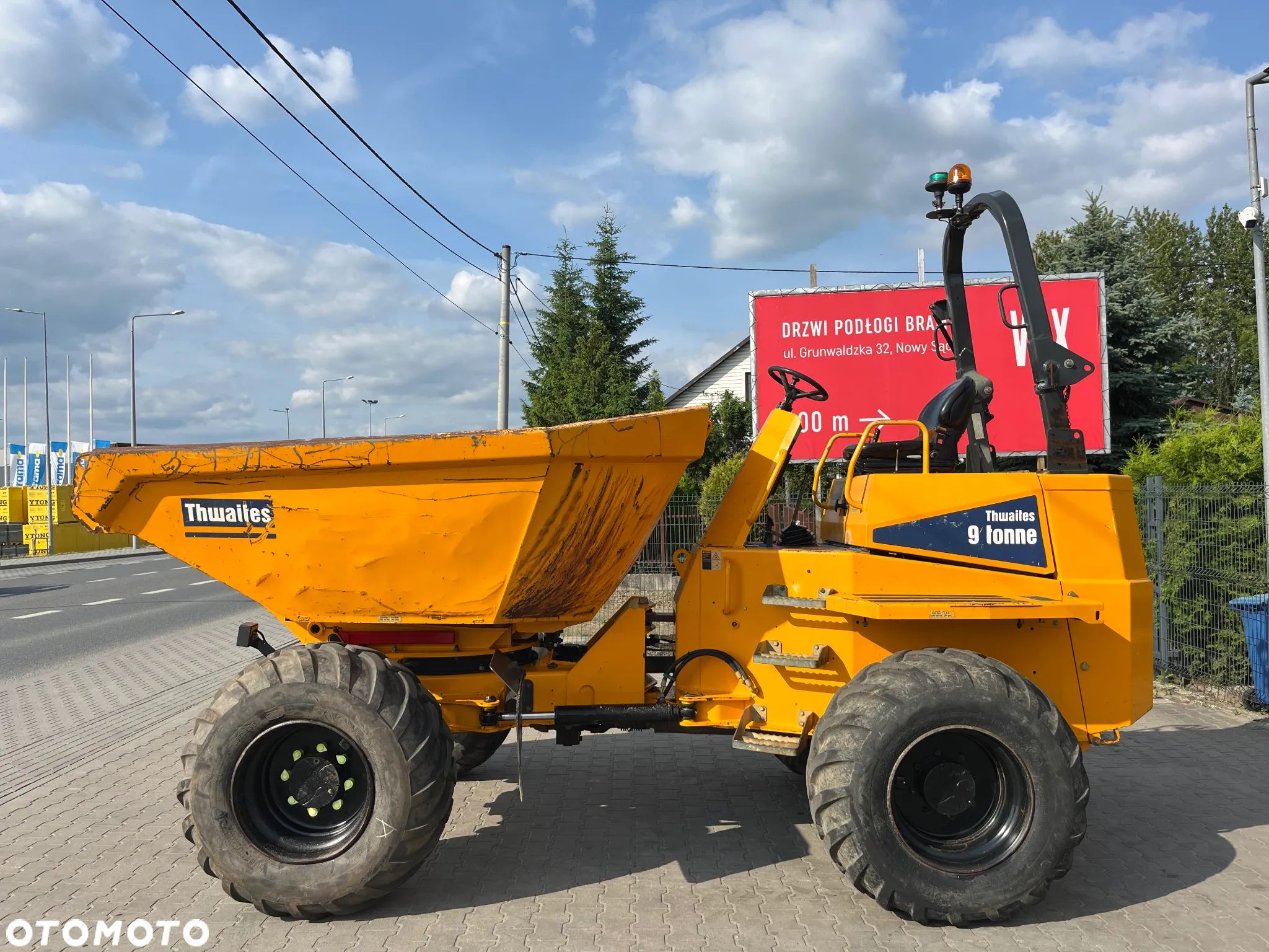 Thwaites Mach 2098 9 Tonne - 1
