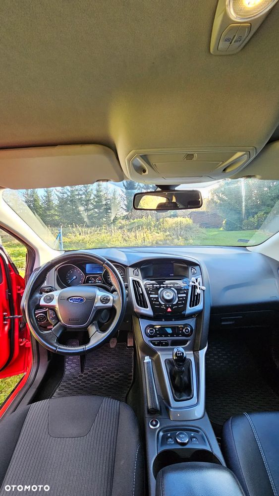 Ford Focus 1.6 FF Titanium - 12