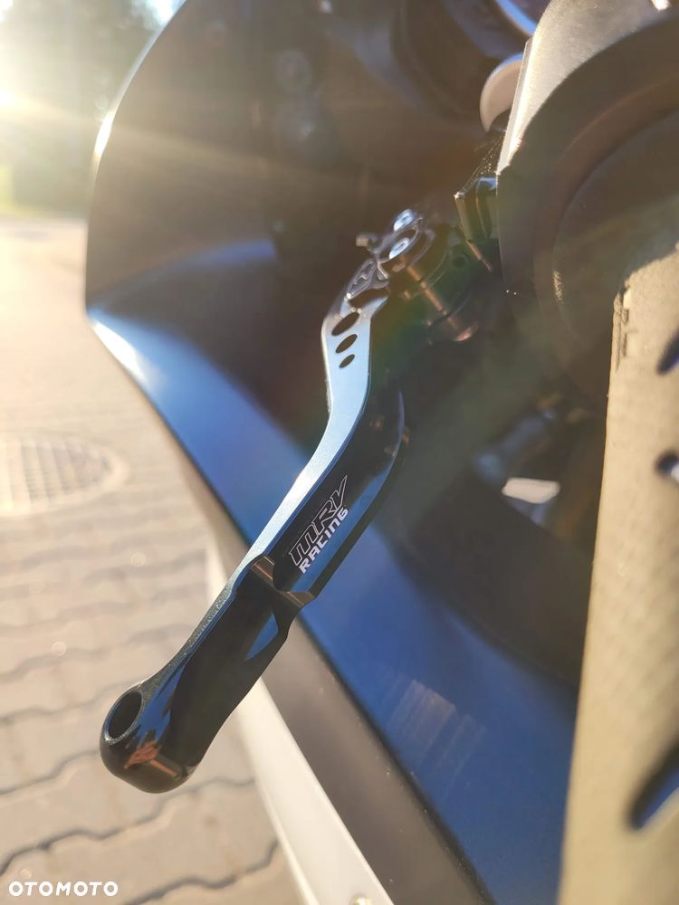 Suzuki GSX-R - 9