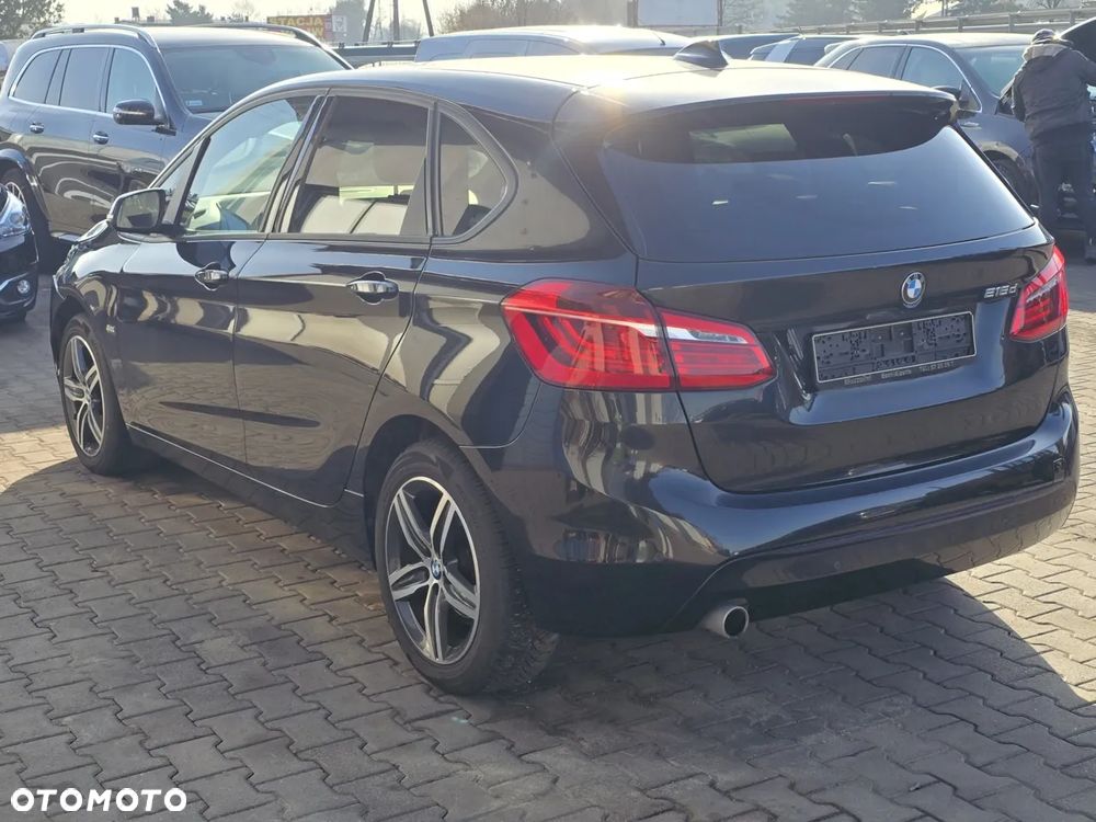 BMW Seria 2 216d Sport Line - 6