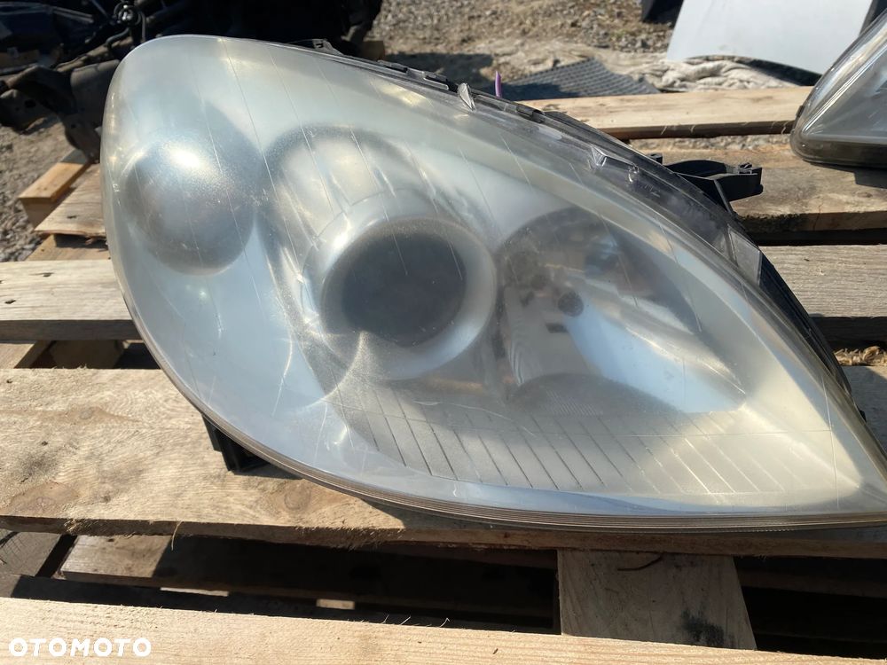 LAMPA PRZÓD PRZEDNIA PRAWA MERCEDES A169 W245 A1698201861 - 2