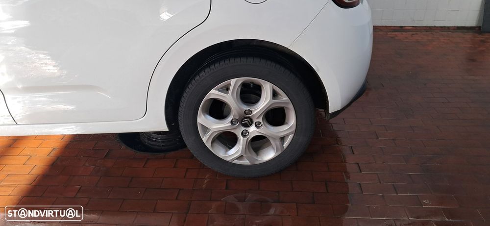 Citroën C3 1.2 PureTech Collection - 3