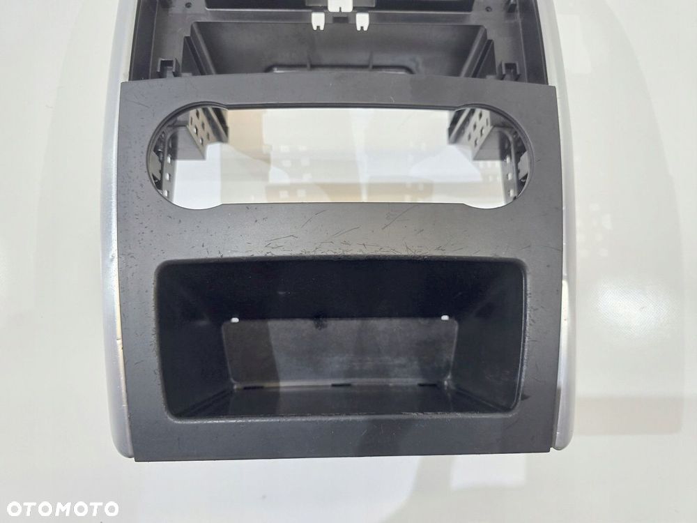 RAMKA RADIA KONSOLI ŚRODKOWEJ MERCEDES W245 07r - 5