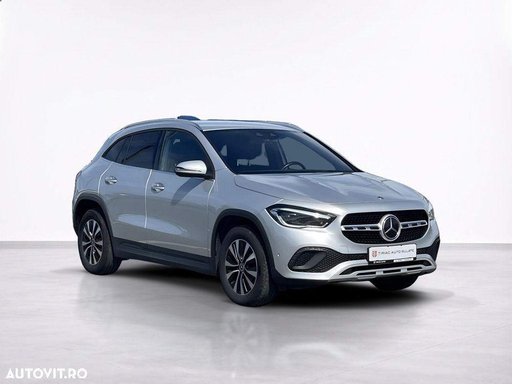 Mercedes-Benz GLA - 8