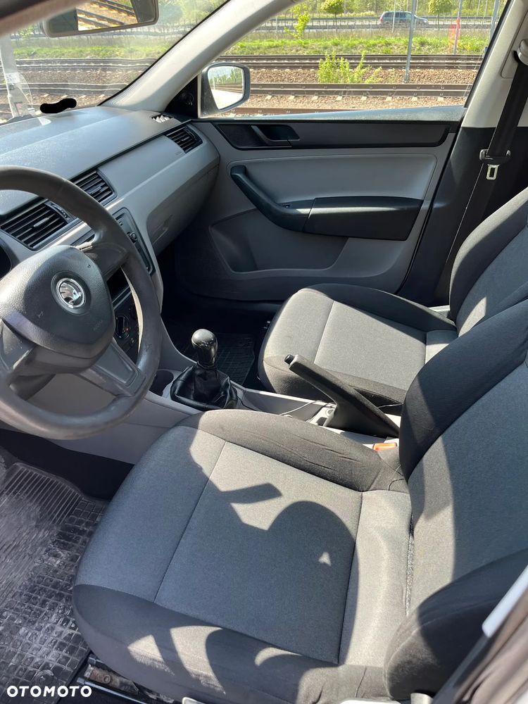 Skoda RAPID 1.6 TDI DPF Active - 8