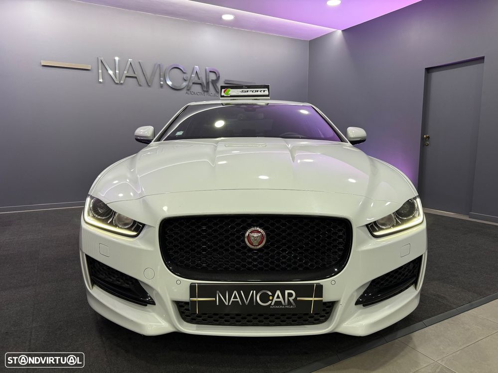 Jaguar XE 2.0 D R-Sport - 2