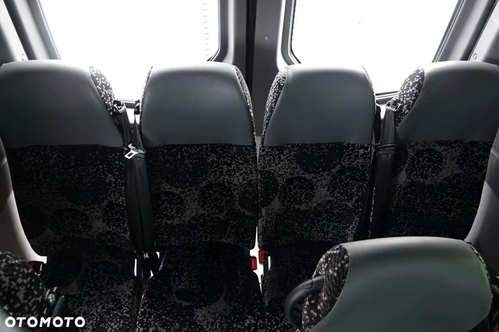 Mercedes-Benz SPRINTER 519 CDI / KLIMA / SPROWADZONY / - 33