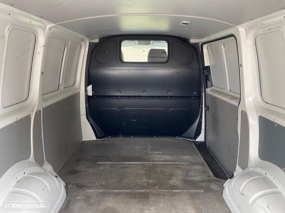 VW Transporter 2.0 TDI BM Extra AC - 9