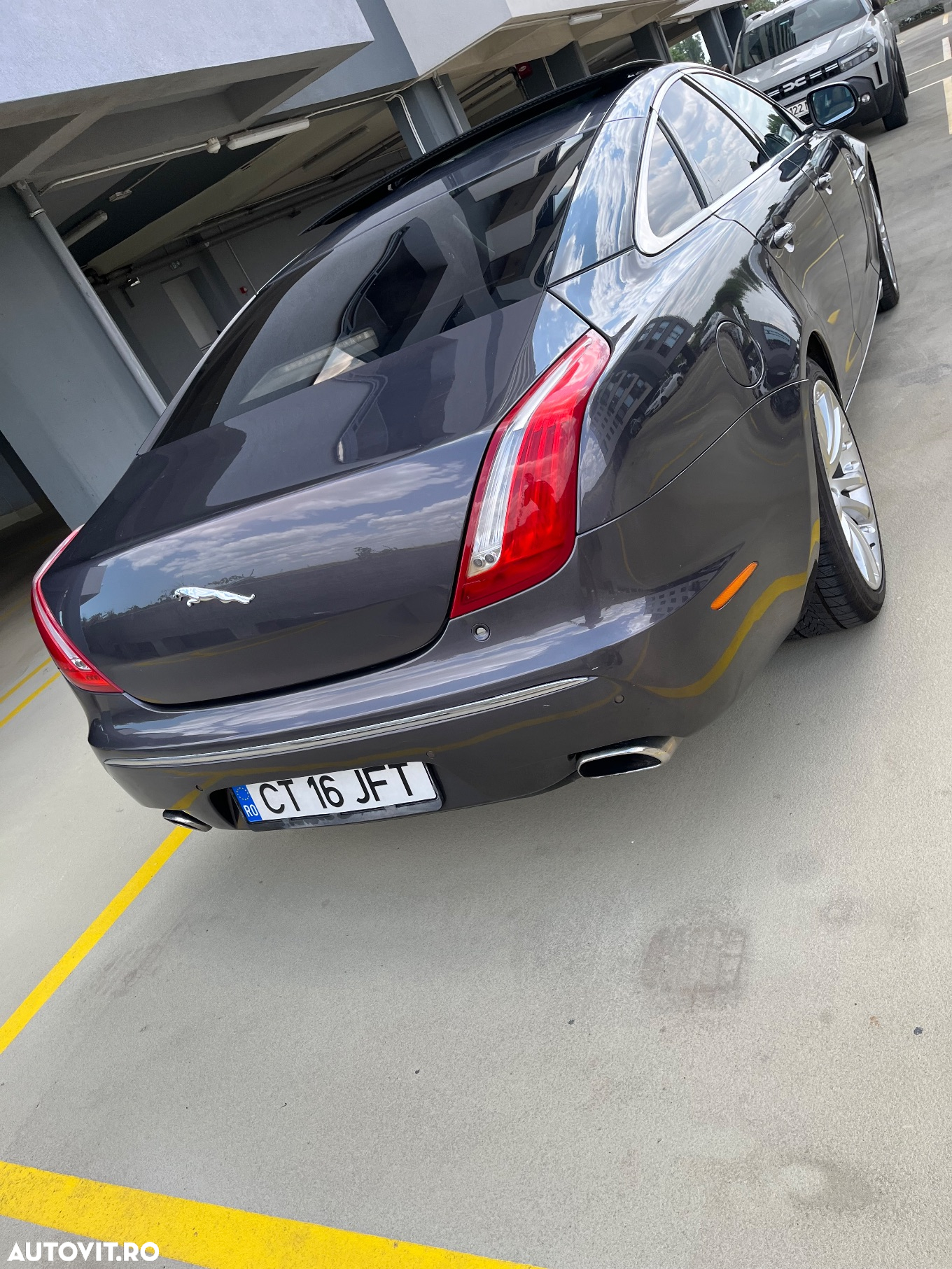 Jaguar XJ 3.0 V6 Premium Luxury Aut SWB - 6