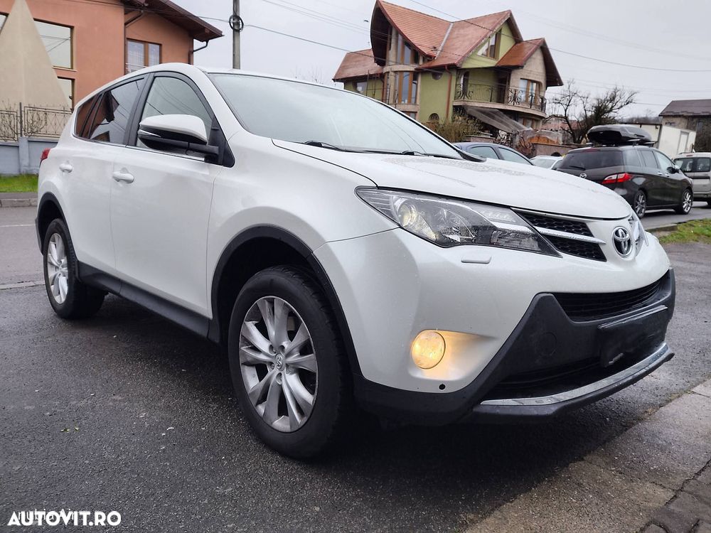 Toyota RAV4 2.2 D-4CAT 4WD Aut Executive - 2