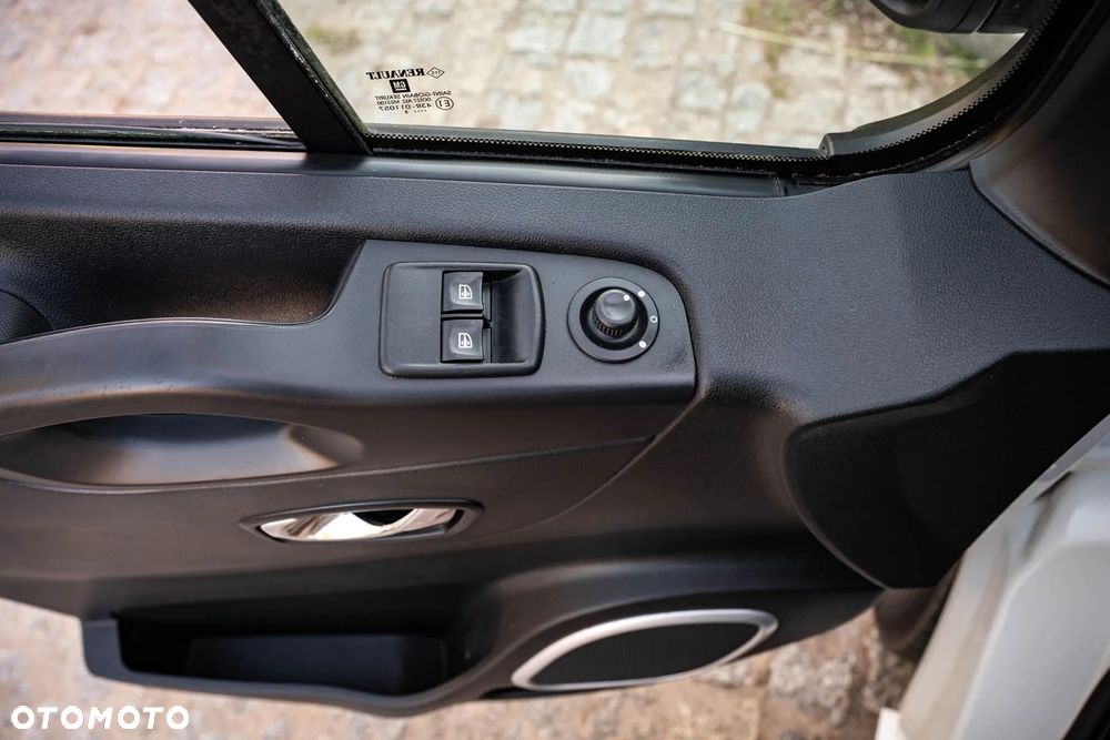Opel Vivaro L2H1 2.9t Elegance Premium - 9