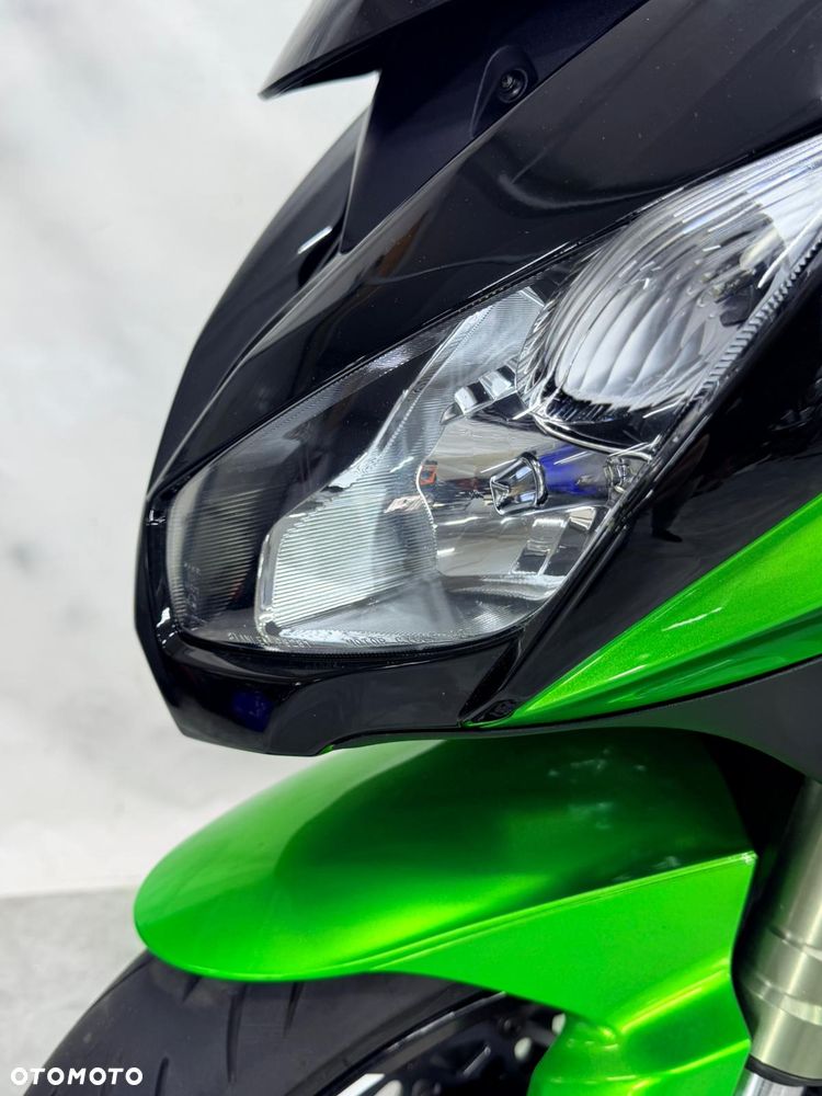 Kawasaki Ninja 1000 SX - 12