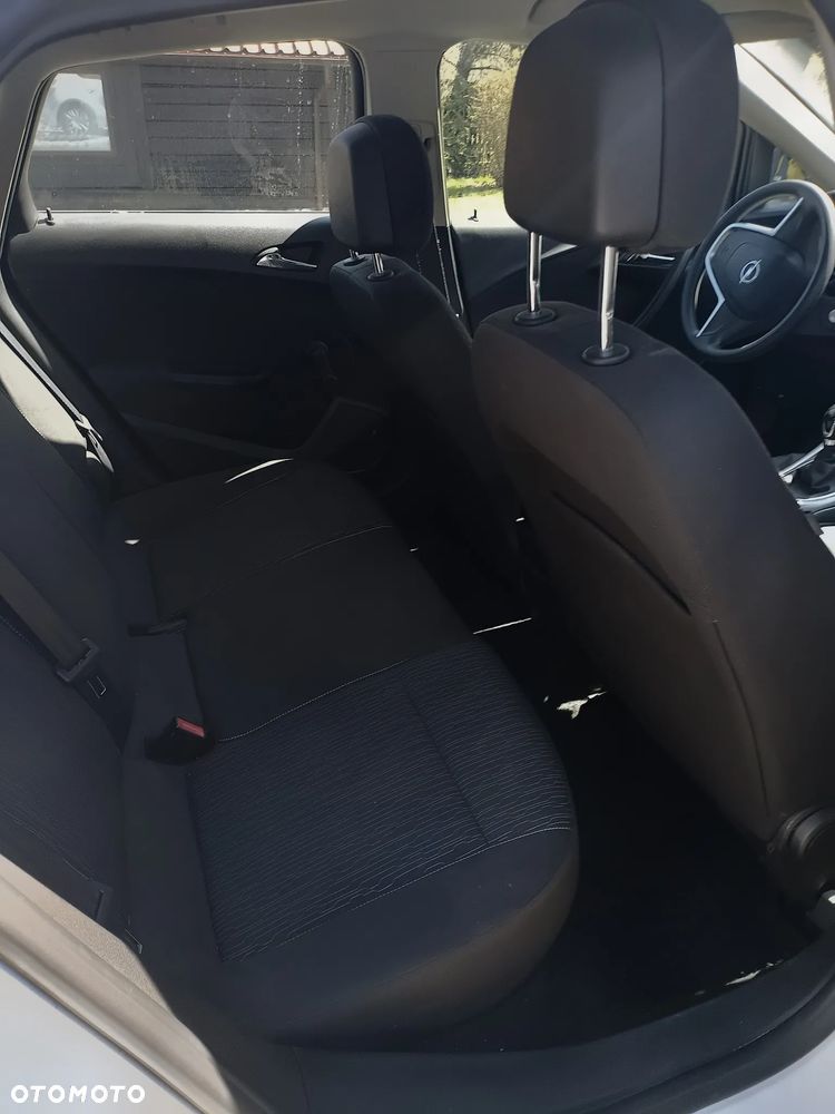 Opel Astra 1.6 Essentia - 10